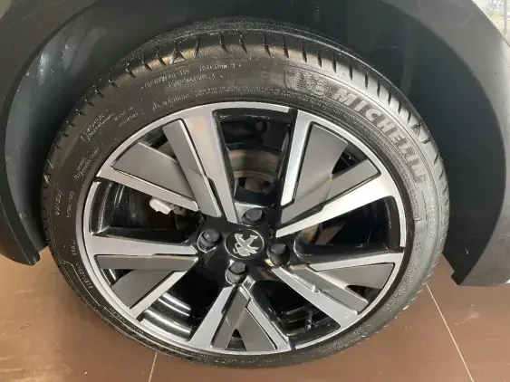 PEUGEOT 208 BUSINESS R II - voiture d'occasion - Photo 25