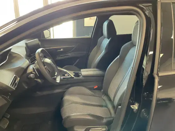 PEUGEOT 3008 II - voiture d'occasion - Photo 17