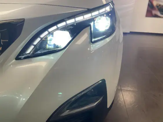 PEUGEOT 5008 II - voiture d'occasion - Photo 19