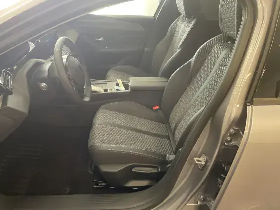 PEUGEOT 308 III - voiture d'occasion - Photo 17