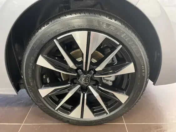 PEUGEOT 308 III - voiture d'occasion - Photo 23