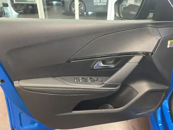 PEUGEOT 208 BUSINESS R II - voiture d'occasion - Photo 19