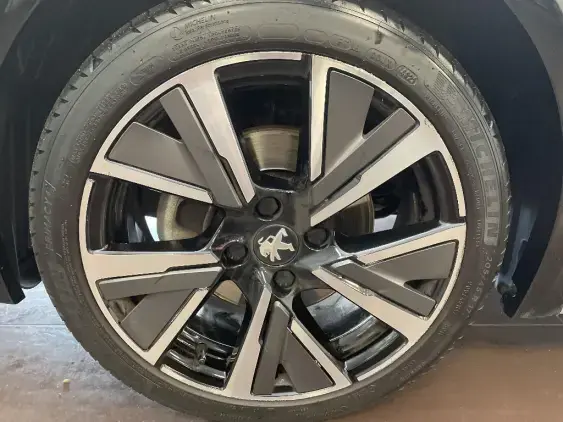 PEUGEOT 208 BUSINESS R II - voiture d'occasion - Photo 23