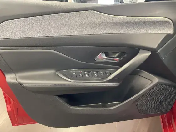 PEUGEOT 308 III - voiture d'occasion - Photo 18