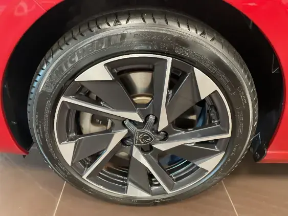 PEUGEOT 308 III - voiture d'occasion - Photo 22