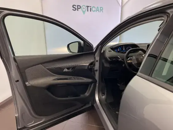 PEUGEOT 3008 II - voiture d'occasion - Photo 19