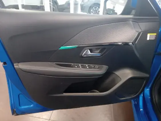 PEUGEOT 208 II - voiture d'occasion - Photo 18