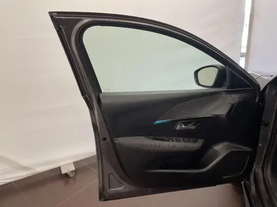 PEUGEOT 208 II - voiture d'occasion - Photo 18