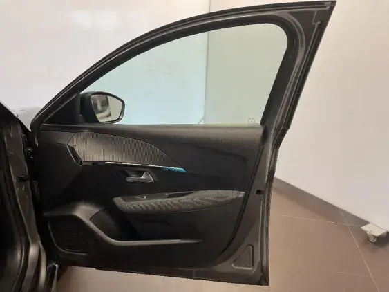 PEUGEOT 208 II - voiture d'occasion - Photo 19