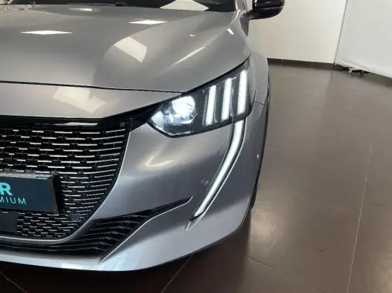 PEUGEOT 208 ELECTRIQUE II - voiture d'occasion - Photo 22