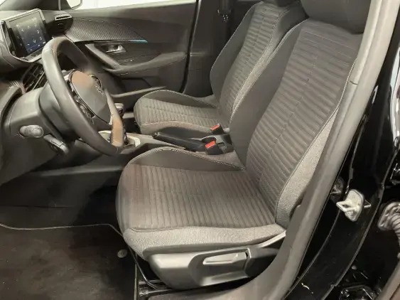 PEUGEOT 2008 II - voiture d'occasion - Photo 17