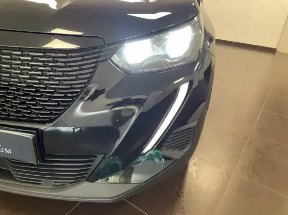 PEUGEOT 2008 II - voiture d'occasion - Photo 20