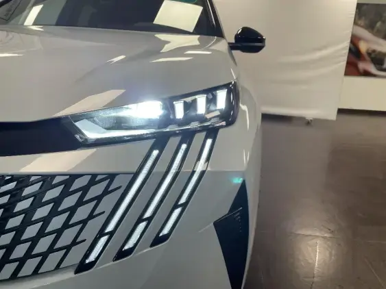 PEUGEOT 3008 III - voiture d'occasion - Photo 21