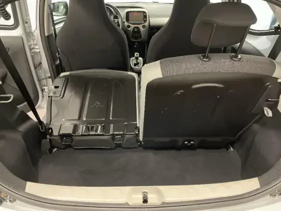 TOYOTA AYGO II - voiture d'occasion - Photo 16