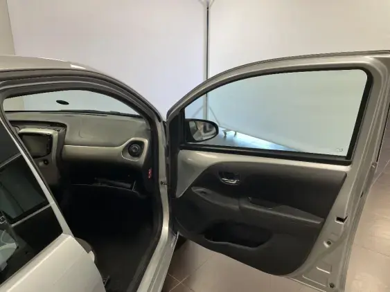 TOYOTA AYGO II - voiture d'occasion - Photo 20