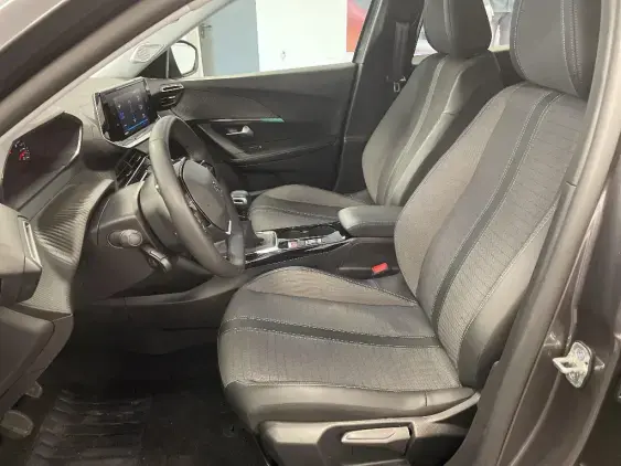 PEUGEOT 2008 II - voiture d'occasion - Photo 18