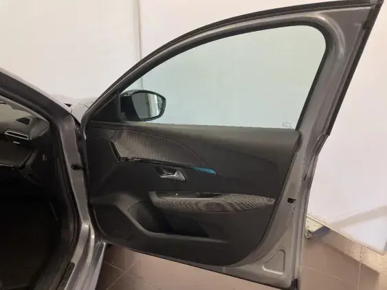 PEUGEOT 208 ELECTRIQUE II - voiture d'occasion - Photo 18