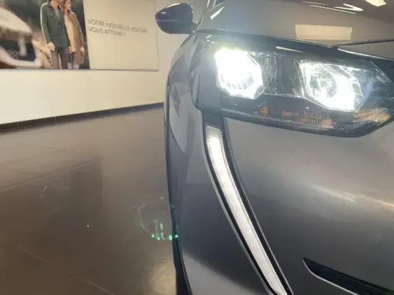 PEUGEOT 208 ELECTRIQUE II - voiture d'occasion - Photo 20
