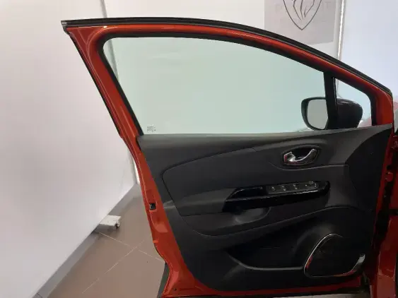 RENAULT CAPTUR - voiture d'occasion - Photo 18