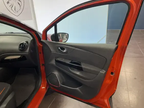 RENAULT CAPTUR - voiture d'occasion - Photo 19