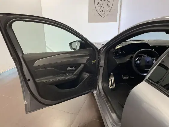 PEUGEOT 308 III - voiture d'occasion - Photo 18