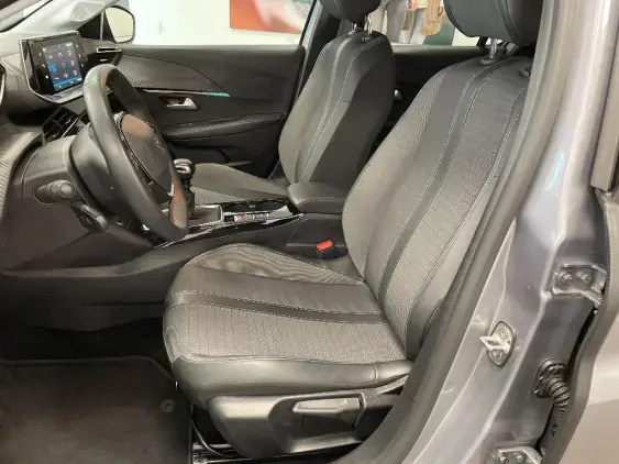 PEUGEOT 208 II - voiture d'occasion - Photo 18