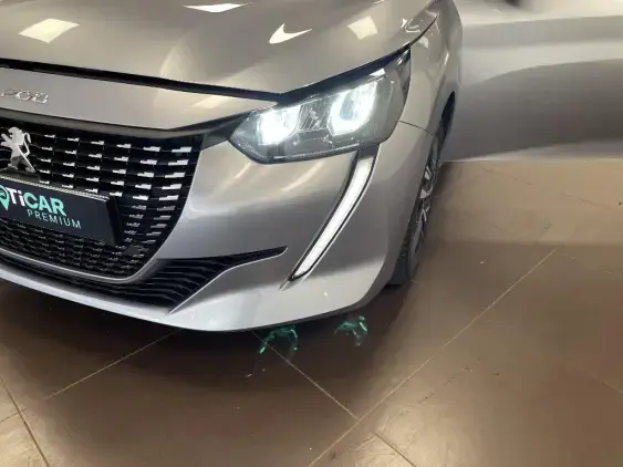 PEUGEOT 208 II - voiture d'occasion - Photo 22