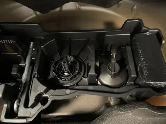 PEUGEOT 2008 II - voiture d'occasion - Photo 17