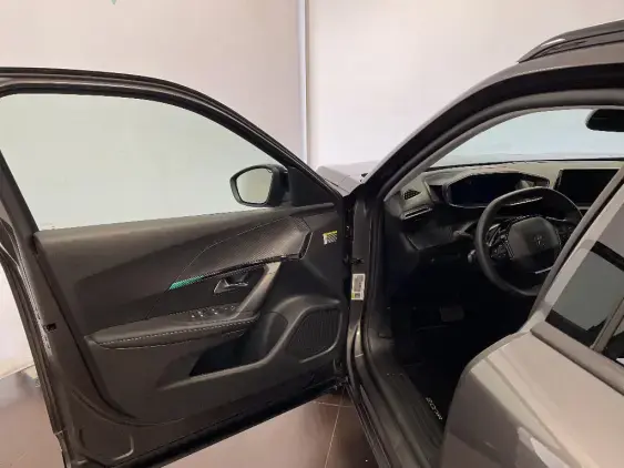 PEUGEOT 2008 II - voiture d'occasion - Photo 19