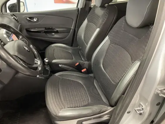 RENAULT CAPTUR - voiture d'occasion - Photo 18