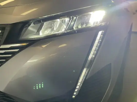 PEUGEOT 308 SW III - voiture d'occasion - Photo 22