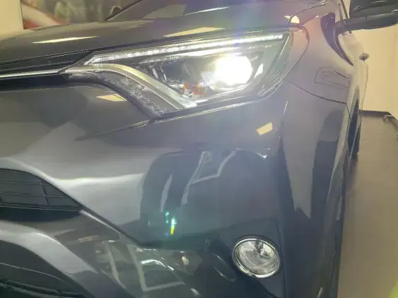 TOYOTA RAV4 V - voiture d'occasion - Photo 20