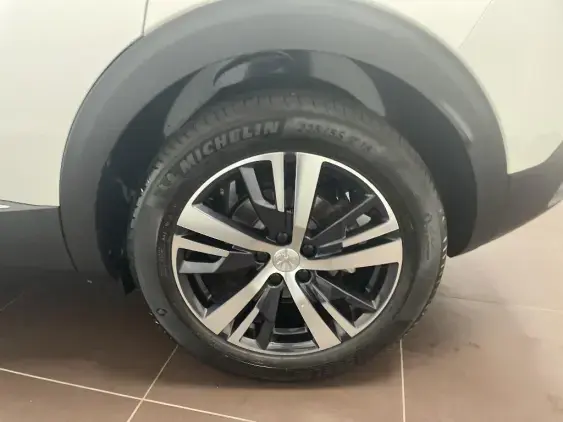PEUGEOT 3008 II - voiture d'occasion - Photo 24