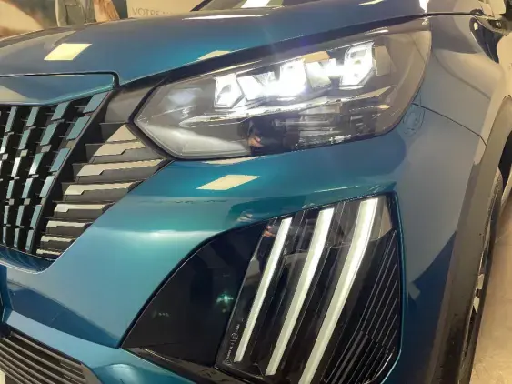 PEUGEOT 2008 II - voiture d'occasion - Photo 22