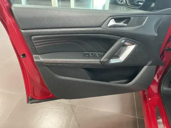PEUGEOT 308 II - voiture d'occasion - Photo 18