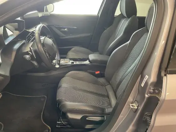 PEUGEOT 208 II - voiture d'occasion - Photo 18