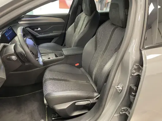 PEUGEOT 308 SW III - voiture d'occasion - Photo 18