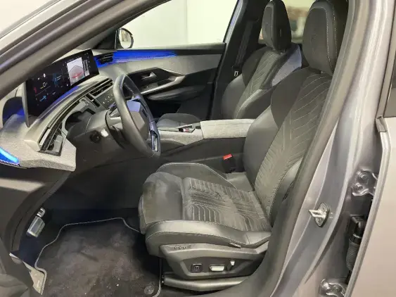 PEUGEOT 3008 ELECTRIQUE III - voiture d'occasion - Photo 18