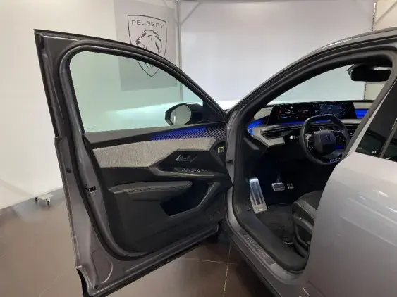 PEUGEOT 3008 ELECTRIQUE III - voiture d'occasion - Photo 19
