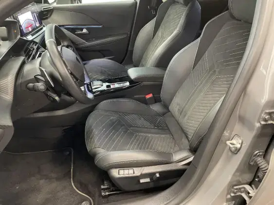 PEUGEOT 208 II - voiture d'occasion - Photo 18