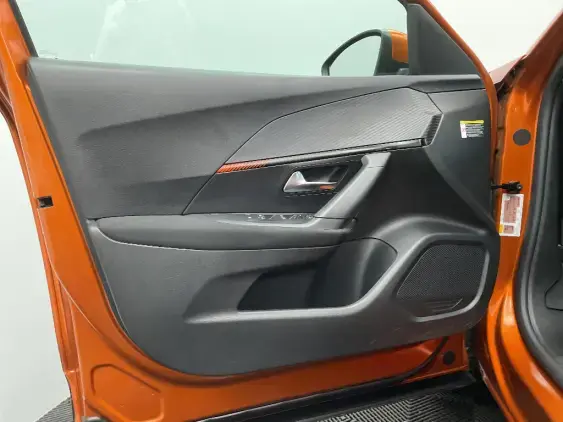 PEUGEOT 2008 ELECTRIQUE II - voiture d'occasion - Photo 19