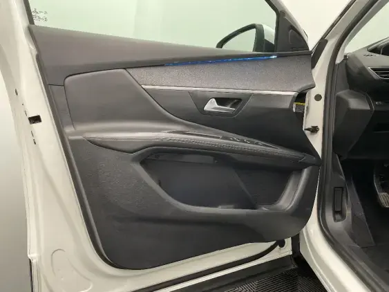 PEUGEOT 3008 II - voiture d'occasion - Photo 19