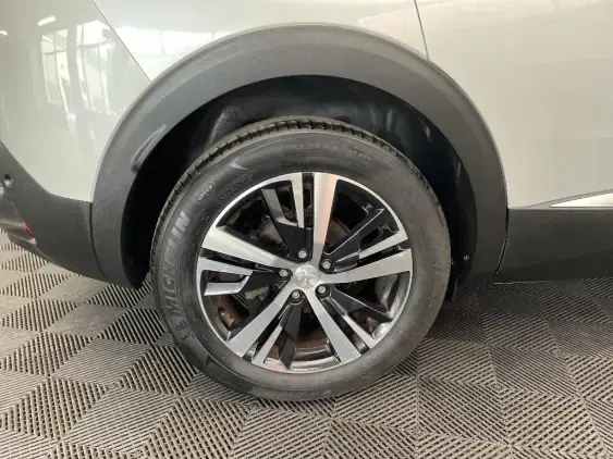 PEUGEOT 3008 II - voiture d'occasion - Photo 25