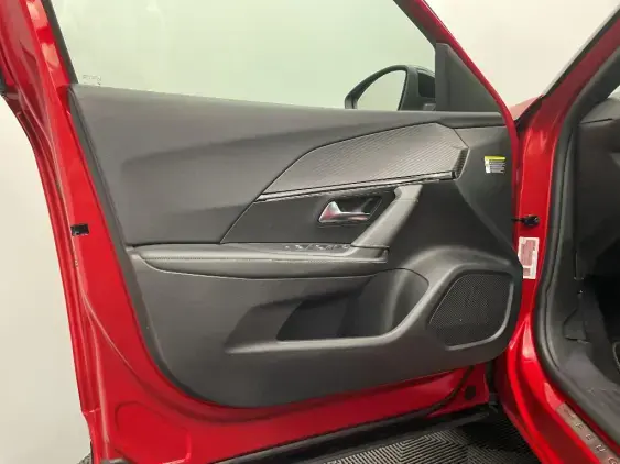 PEUGEOT 2008 II - voiture d'occasion - Photo 19