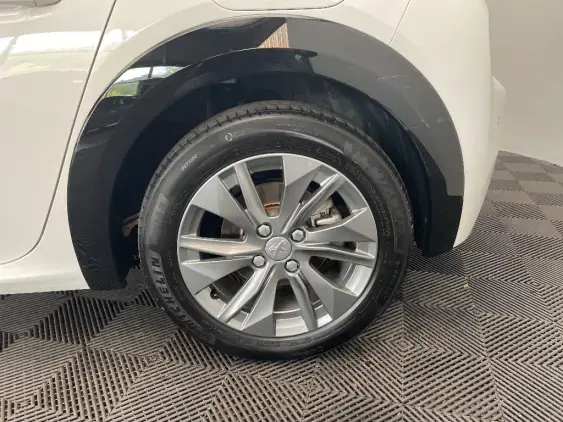 PEUGEOT 208 ELECTRIQUE II - voiture d'occasion - Photo 23