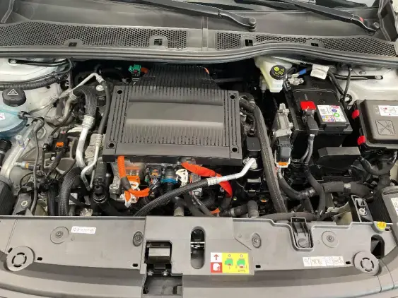 PEUGEOT 208 ELECTRIQUE II - voiture d'occasion - Photo 20