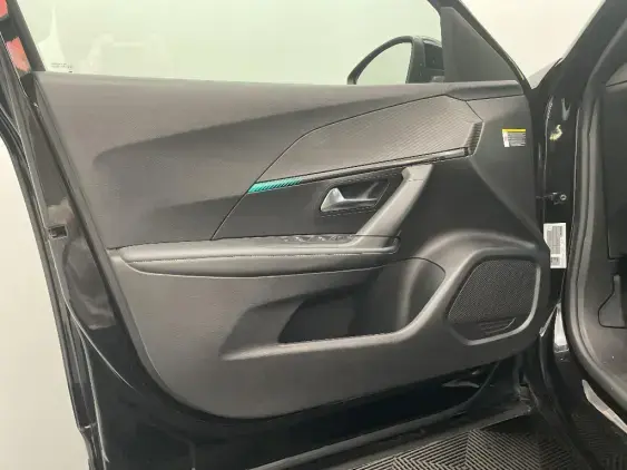 PEUGEOT 2008 - voiture d'occasion - Photo 19