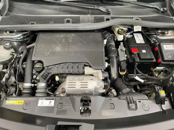 PEUGEOT 2008 II - voiture d'occasion - Photo 21