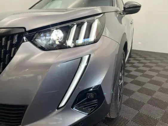 PEUGEOT 2008 II - voiture d'occasion - Photo 22