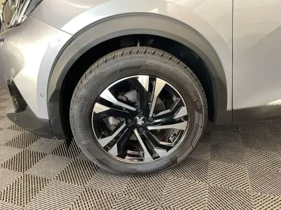 PEUGEOT 2008 II - voiture d'occasion - Photo 23